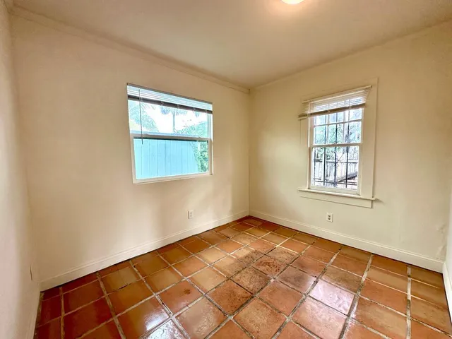 $1,800 | 2101 Ponce De Leon Avenue, West Palm Beach, FL 33407