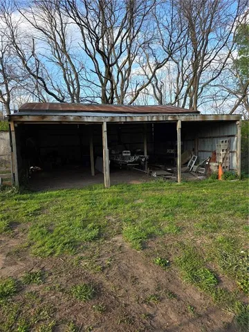 $375,000 | 10901 Northeast Reinking Road, Kansas City, MO 64156
