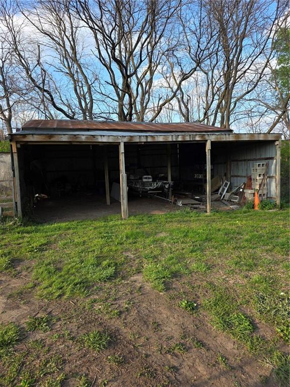 10901 Northeast Reinking Road Kansas City, MO 64156 - Photo 7 of 9