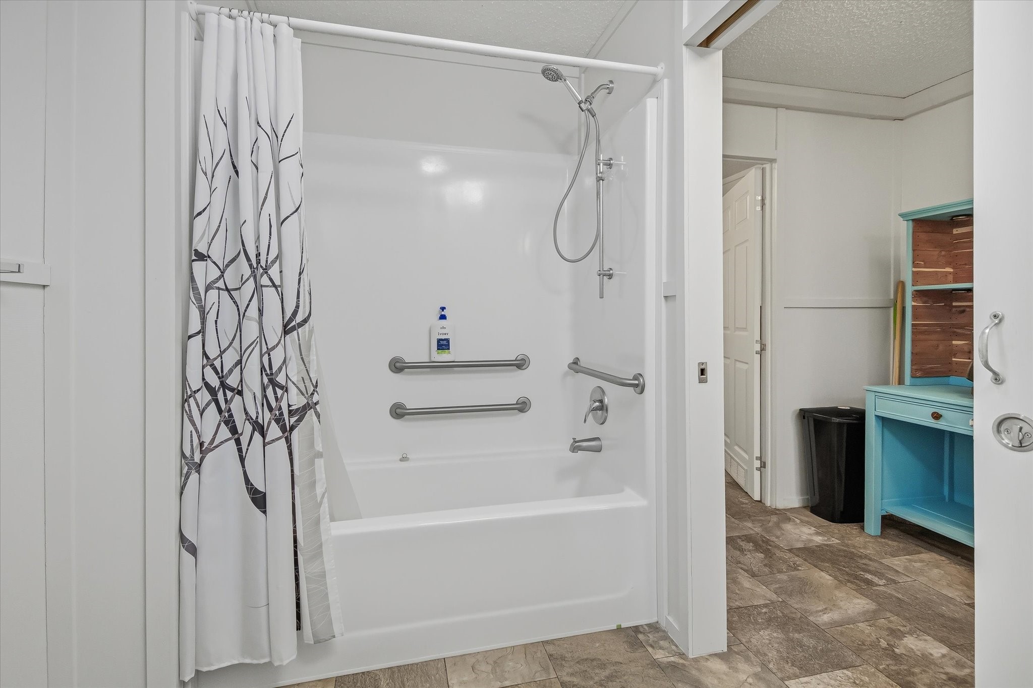 180 Elm Trail Trinity, TX 75862 - Photo 24 of 44 Bathroom