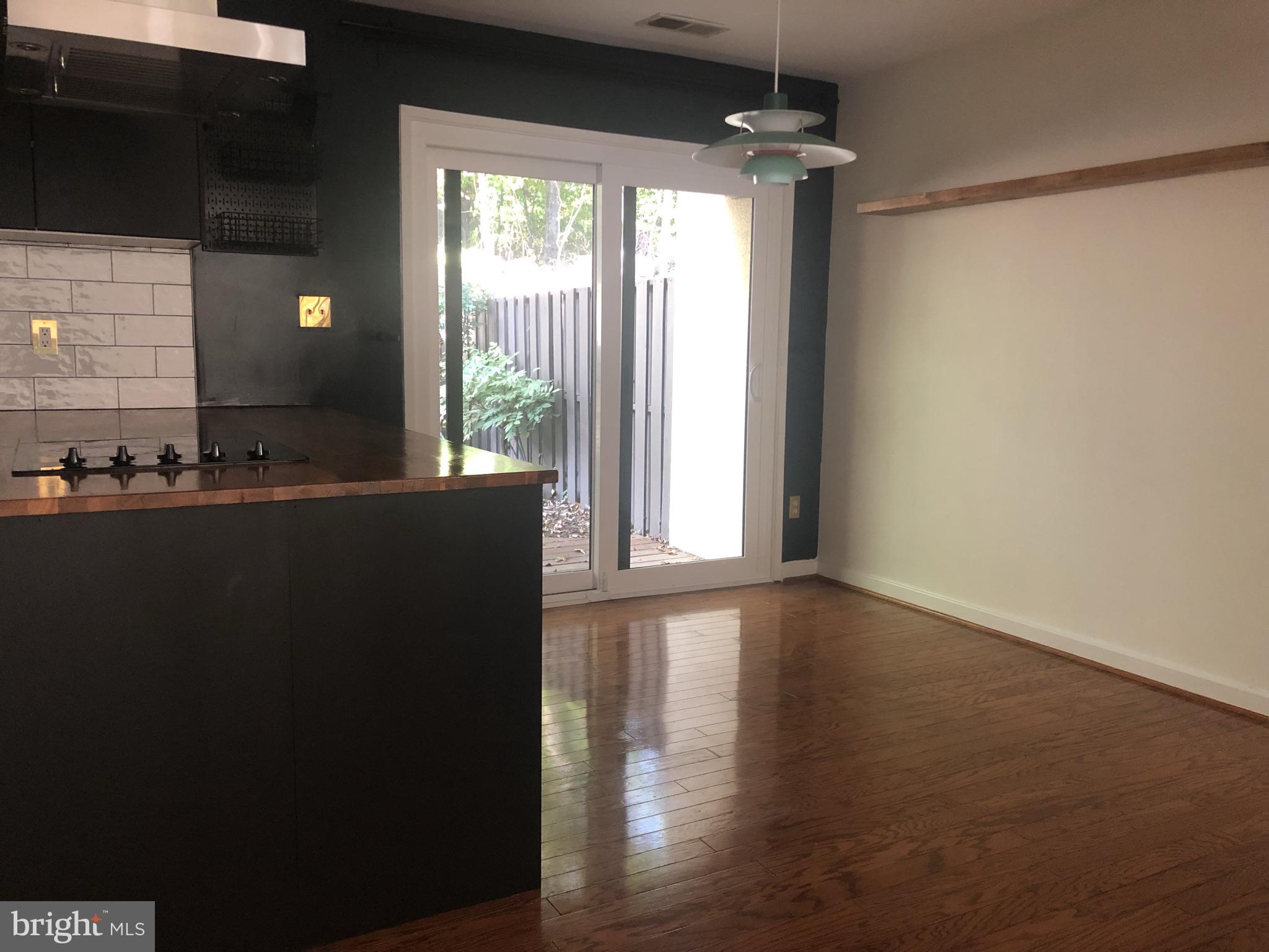 2254 Coppersmith Square Reston, VA 20191 - Photo 11 of 35