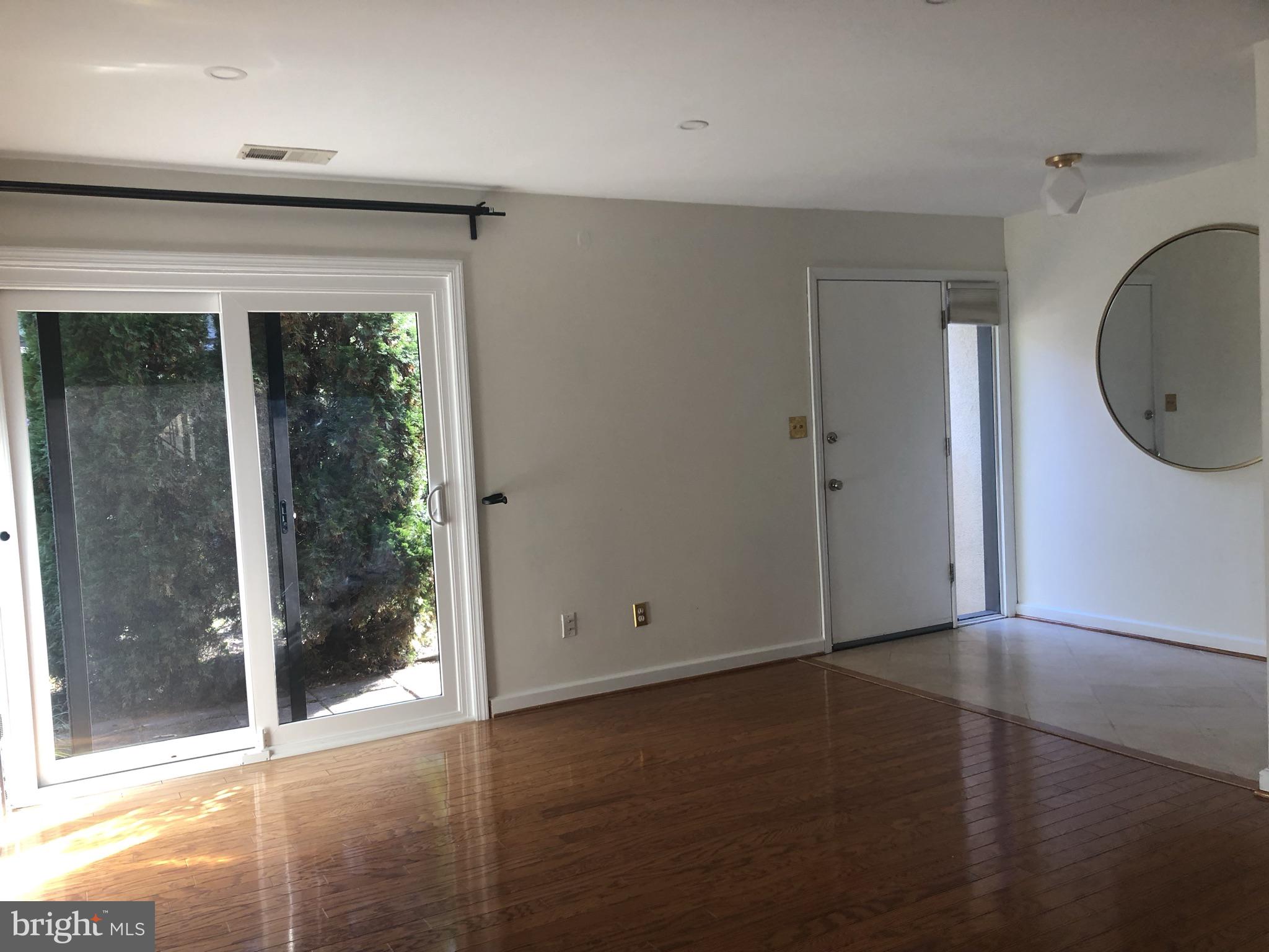2254 Coppersmith Square Reston, VA 20191 - Photo 18 of 35
