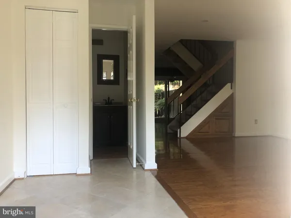 $2,800 | 2254 Coppersmith Square, Reston, VA 20191