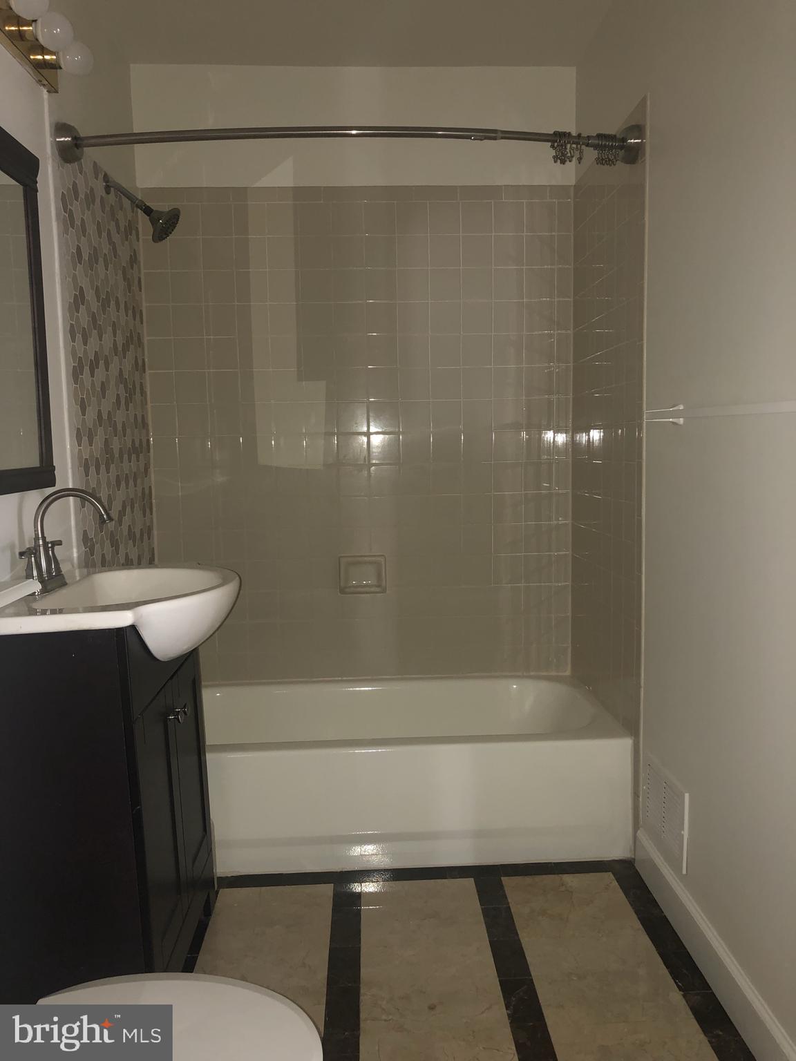 2254 Coppersmith Square Reston, VA 20191 - Photo 23 of 35