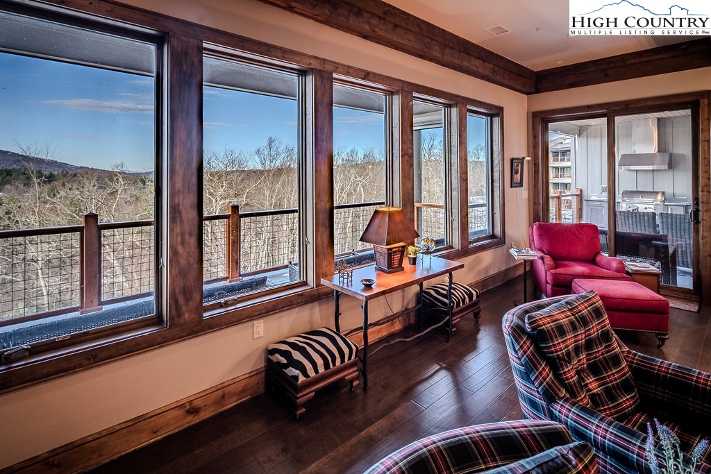 215 Cone Vista Circle, Unit B Blowing Rock, NC 28605 - Photo 14 of 50 a living room with furniture