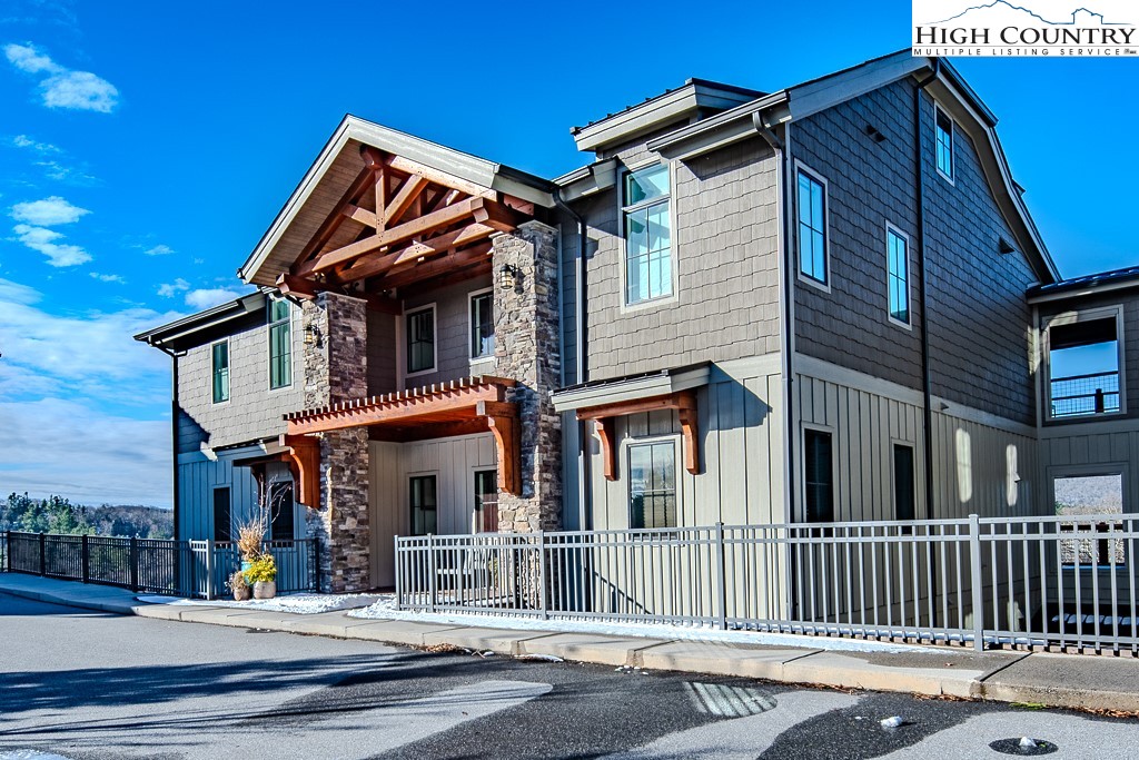 215 Cone Vista Circle, Unit B Blowing Rock, NC 28605 - Photo 3 of 50 front view of a house