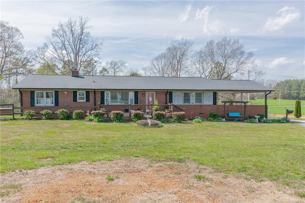 2155 Tabernacle Church Road Trinity, NC 27370 - Photo 2 of 40