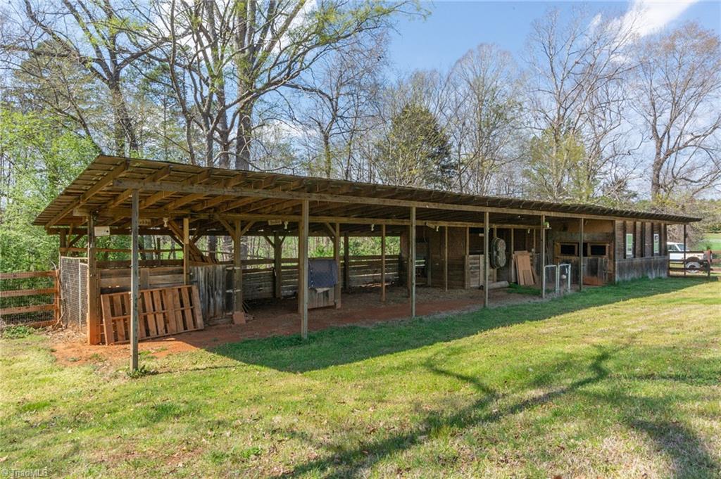 2155 Tabernacle Church Road Trinity, NC 27370 - Photo 38 of 40