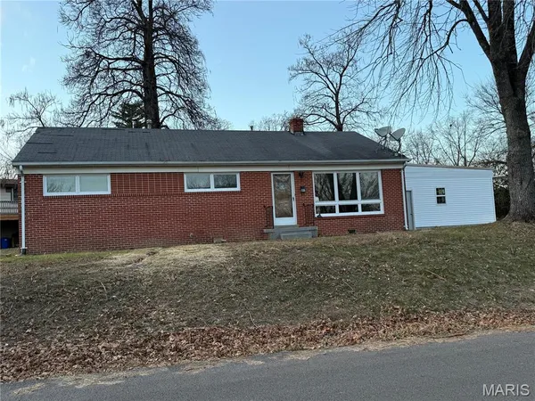 $219,000 | 621 South Mansion Street, Sullivan, MO 63080