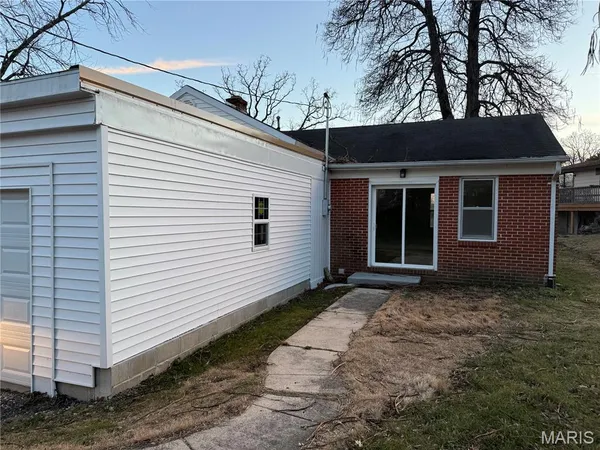 $219,000 | 621 South Mansion Street, Sullivan, MO 63080