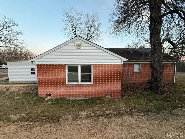 $219,000 | 621 South Mansion Street, Sullivan, MO 63080
