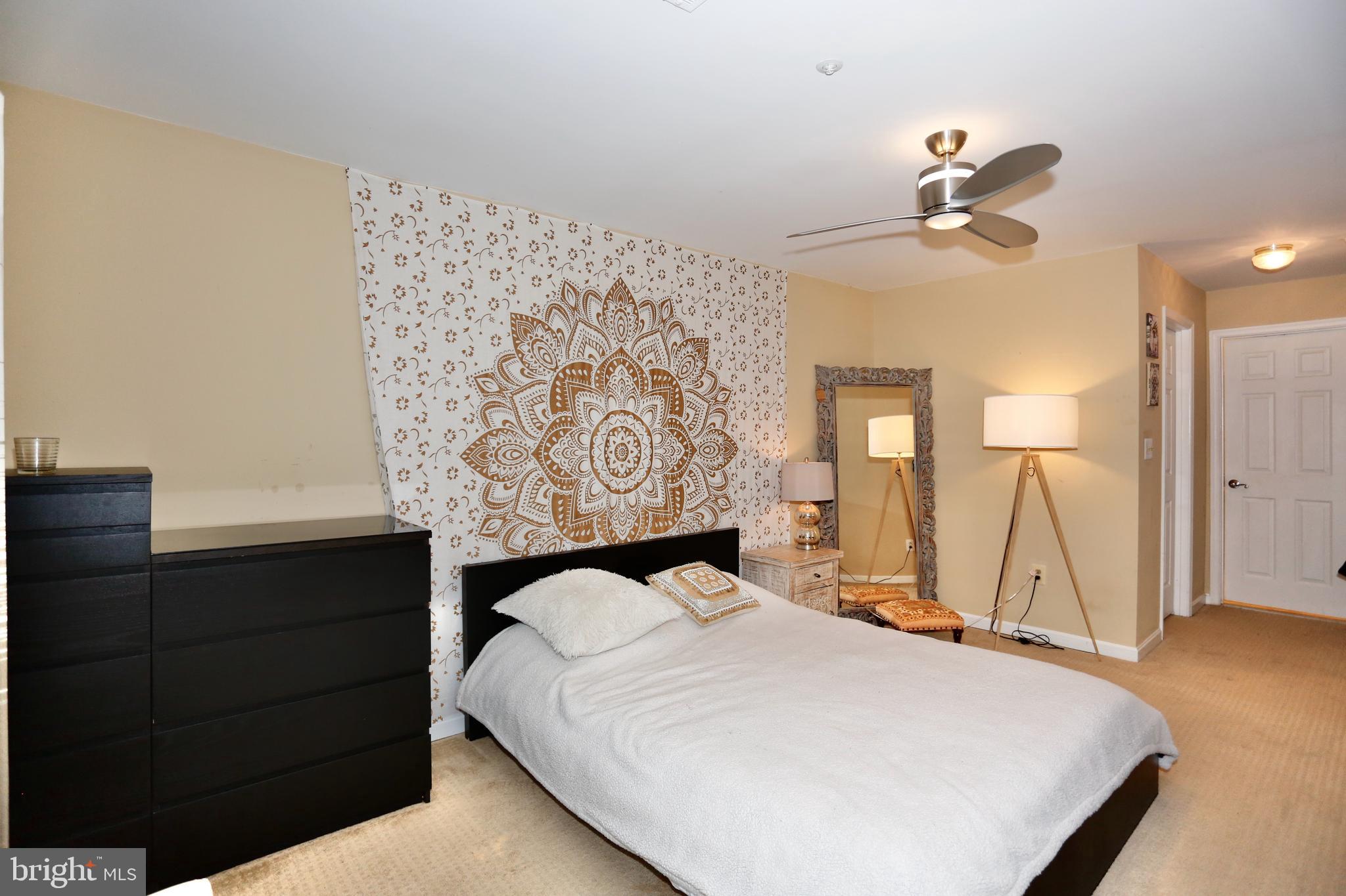 415 Ridgepoint Place, Unit 32 Gaithersburg, MD 20878 - Photo 12 of 24 Master bedroom
