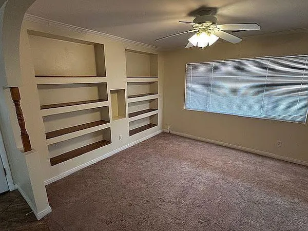 $400,000 | 43 12th Avenue, Page, AZ 86040