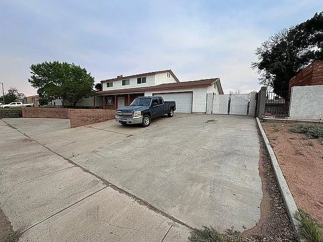 $400,000 | 43 12th Avenue, Page, AZ 86040
