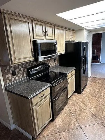 $400,000 | 43 12th Avenue, Page, AZ 86040