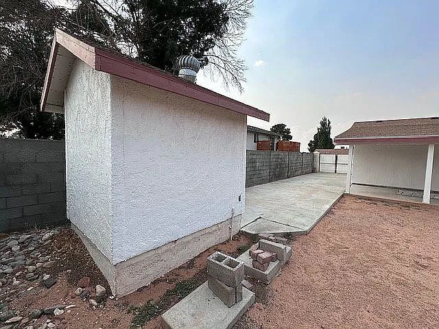 $400,000 | 43 12th Avenue, Page, AZ 86040