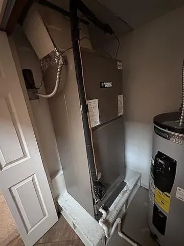 $400,000 | 43 12th Avenue, Page, AZ 86040