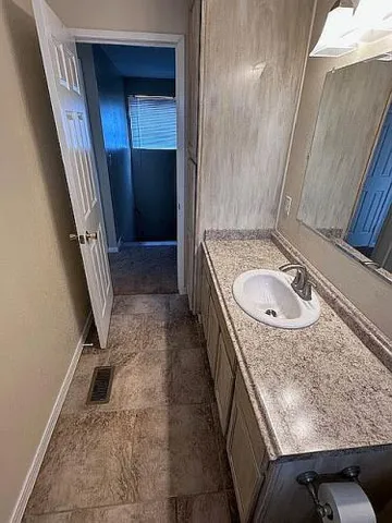 $400,000 | 43 12th Avenue, Page, AZ 86040