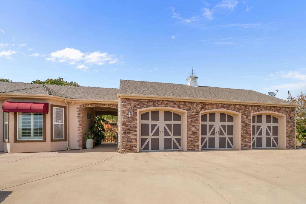 30419 Canyon Estates Road Vista, CA 92084 - Photo 10 of 72