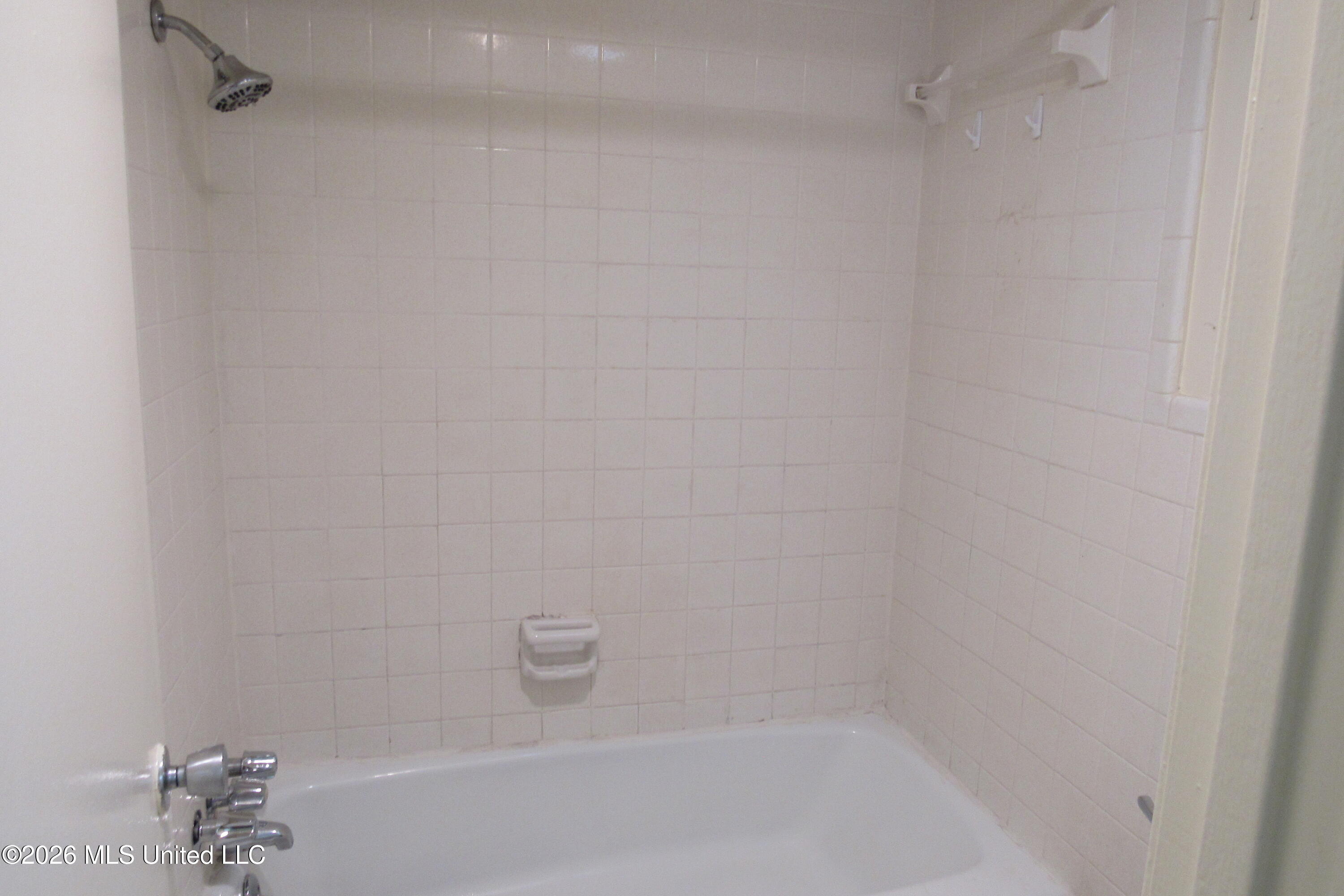 949 Morningside Street, Unit D21 Jackson, MS 39202 - Photo 10 of 13 51CE2503-C310-4A6D-A1A4-04E465B8CEE3