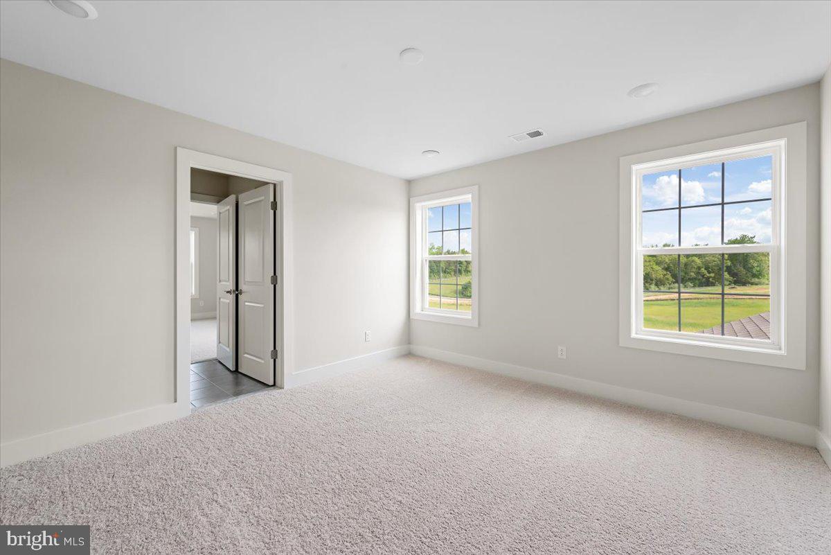 3900 Logmill Road Gainesville, VA 20155 - Photo 33 of 47 Bedroom 4