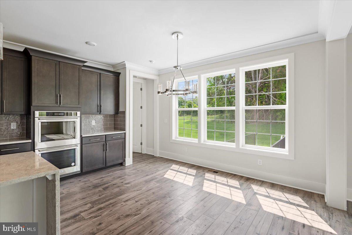 3900 Logmill Road Gainesville, VA 20155 - Photo 10 of 47 Space for breakfast table
