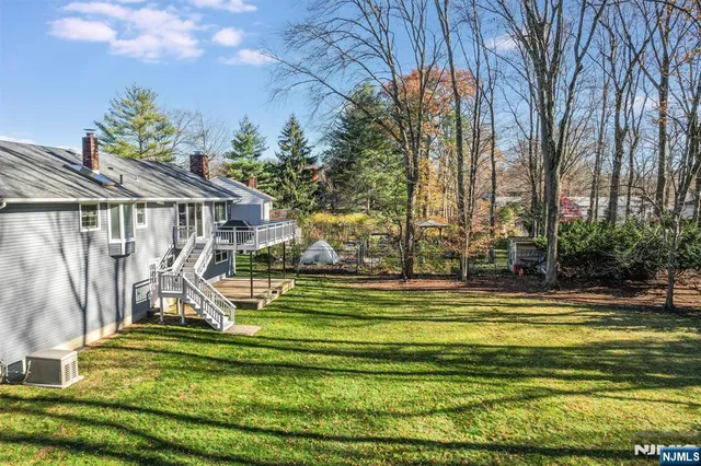 $899,999 | 9 Cherry Place, Hillsdale, NJ 07642