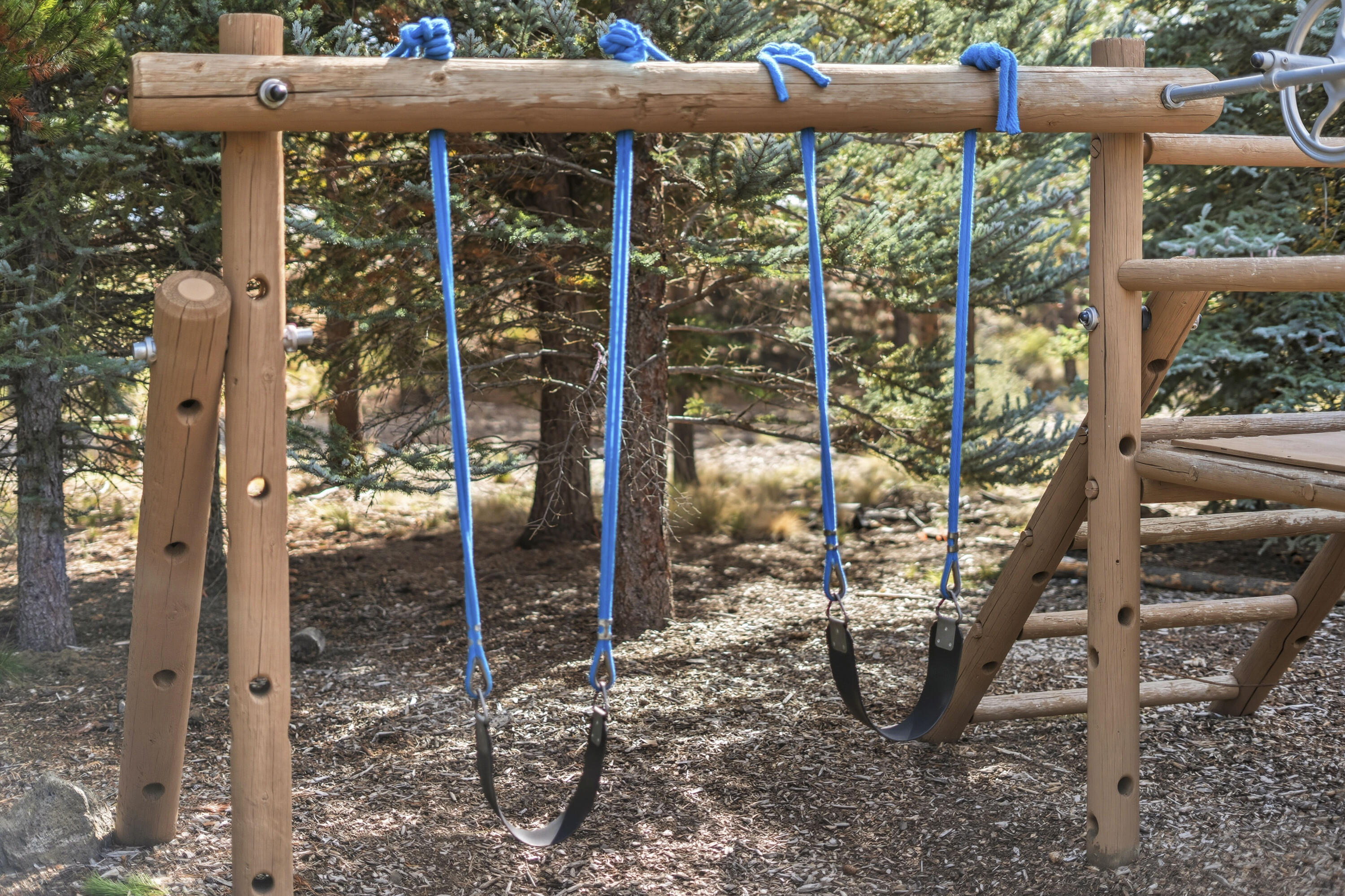 18221 Oregon Loop, Unit 40 Sunriver, OR 97707 - Photo 23 of 27 Your own private play structure