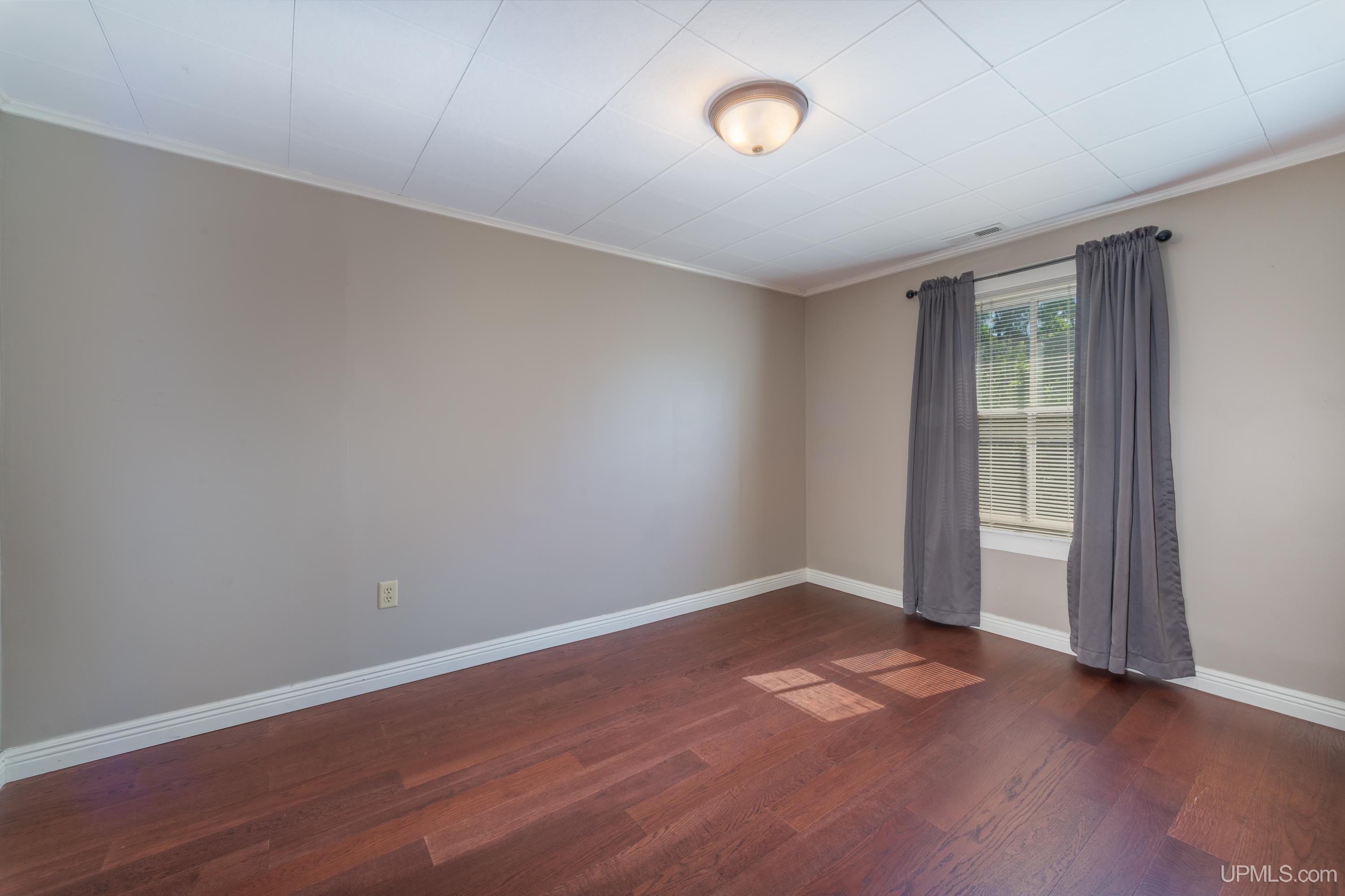 509 East Ridge Street Ishpeming, MI 49849 - Photo 21 of 34