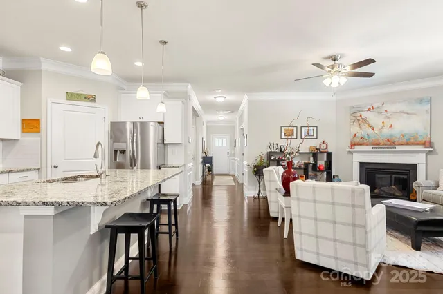 $445,000 | 3729 Norman View Drive, Sherrills Ford, NC 28673