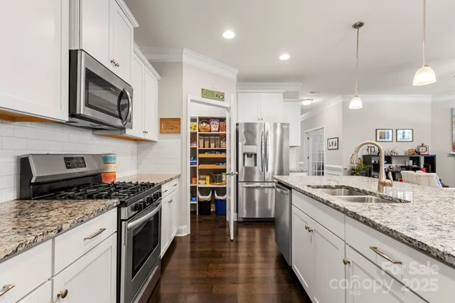 $445,000 | 3729 Norman View Drive, Sherrills Ford, NC 28673