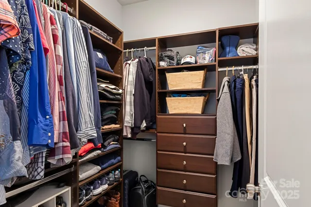 $445,000 | 3729 Norman View Drive, Sherrills Ford, NC 28673