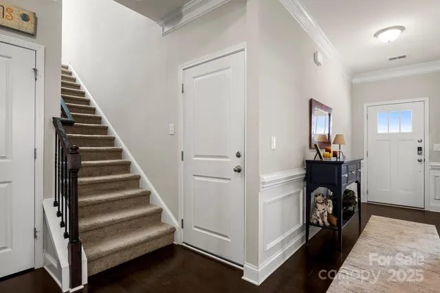 $445,000 | 3729 Norman View Drive, Sherrills Ford, NC 28673