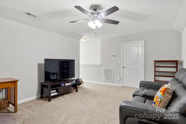 $445,000 | 3729 Norman View Drive, Sherrills Ford, NC 28673