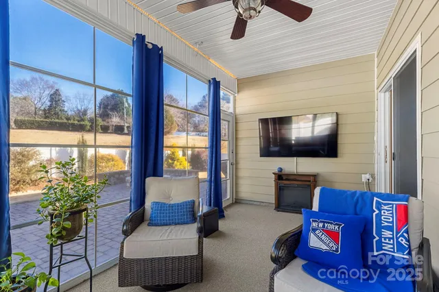 $445,000 | 3729 Norman View Drive, Sherrills Ford, NC 28673