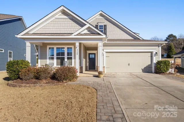 $445,000 | 3729 Norman View Drive, Sherrills Ford, NC 28673