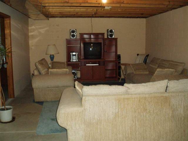 5687 Wildcat Road Croswell, MI 48422 - Photo 13 of 13 31144077-12.JPG