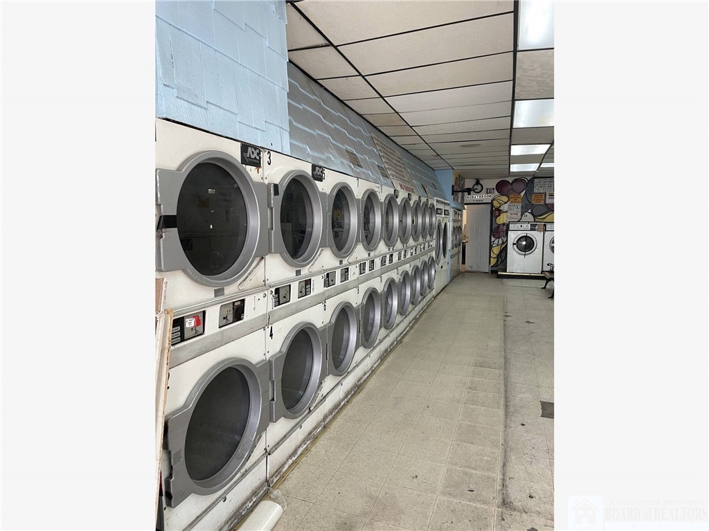 512 Lyell Avenue Rochester, NY 14606 - Photo 7 of 12