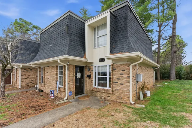 $239,900 | 1810 Dr. Martin Luther King Jr. Boulevard, Murfreesboro, TN 37130