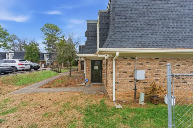 $239,900 | 1810 Dr. Martin Luther King Jr. Boulevard, Murfreesboro, TN 37130