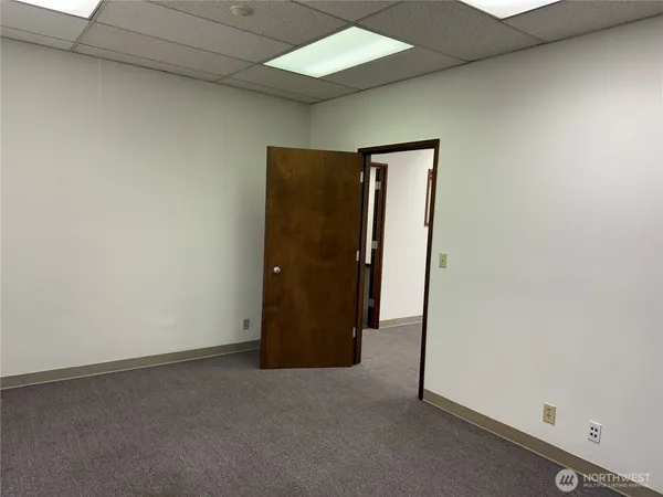 $4,500 | 2511 152nd Avenue Northeast, Redmond, WA 98052