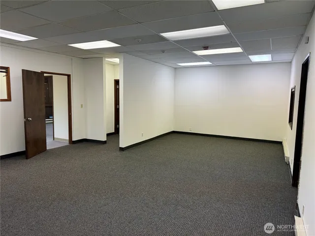 $4,500 | 2511 152nd Avenue Northeast, Redmond, WA 98052