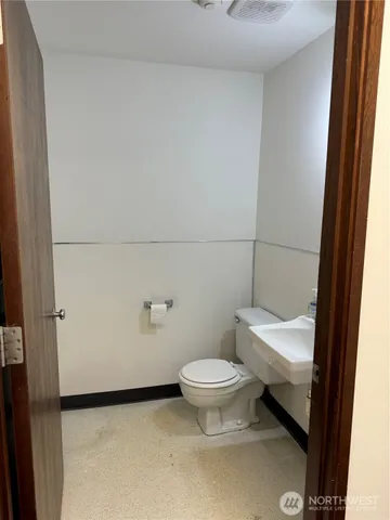 $4,500 | 2511 152nd Avenue Northeast, Redmond, WA 98052