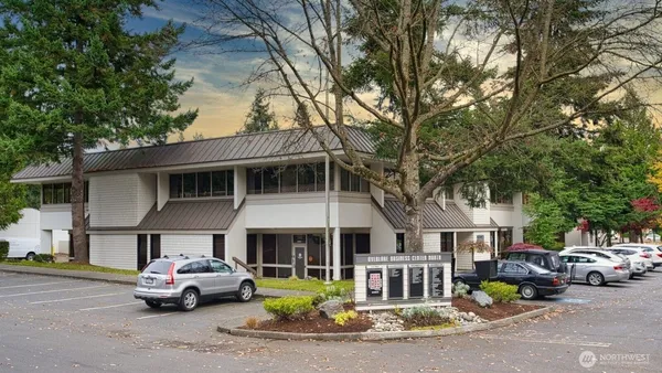 $4,500 | 2511 152nd Avenue Northeast, Redmond, WA 98052