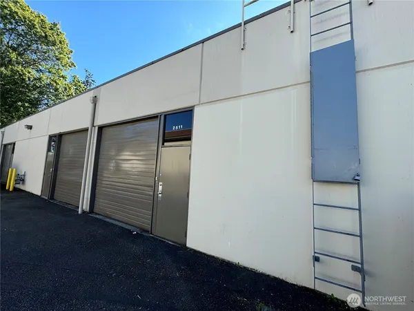 $4,500 | 2511 152nd Avenue Northeast, Redmond, WA 98052