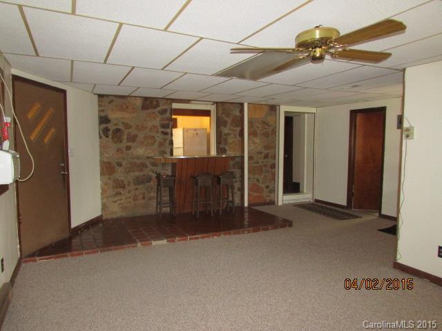 3839 Banoak Road Vale, NC 28168 - Photo 17 of 17 en empty room with windows