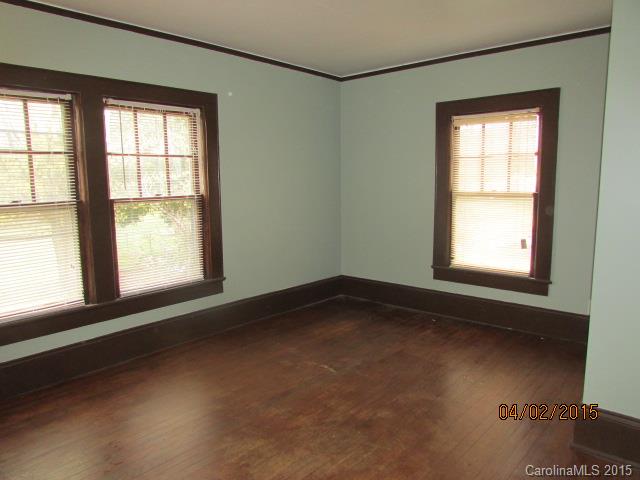 3839 Banoak Road Vale, NC 28168 - Photo 7 of 17 an empty room with a window