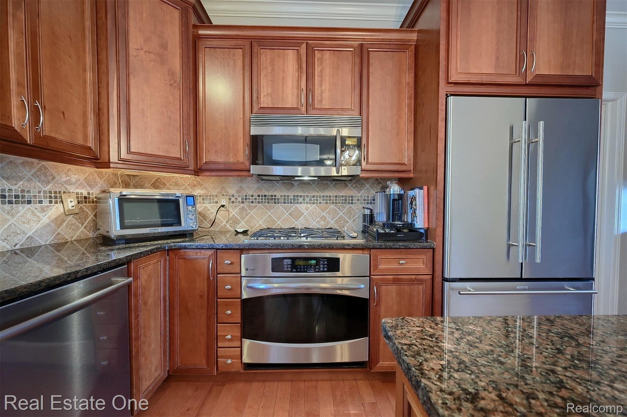 Updated Stainless Steel Appliances!!