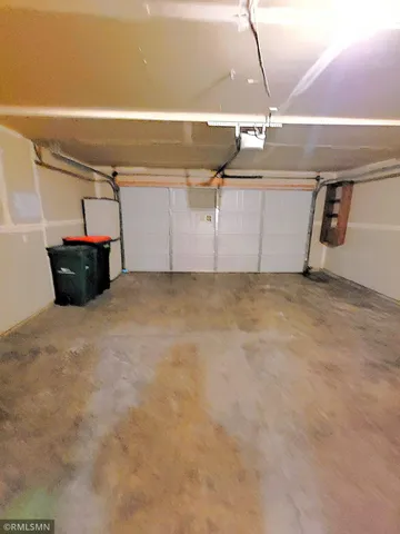 $1,800 | 3553 Sterling Heights Drive, Unit B, River Falls, WI 54022