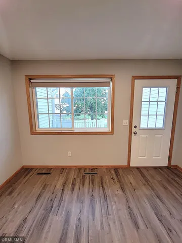 $1,800 | 3553 Sterling Heights Drive, Unit B, River Falls, WI 54022